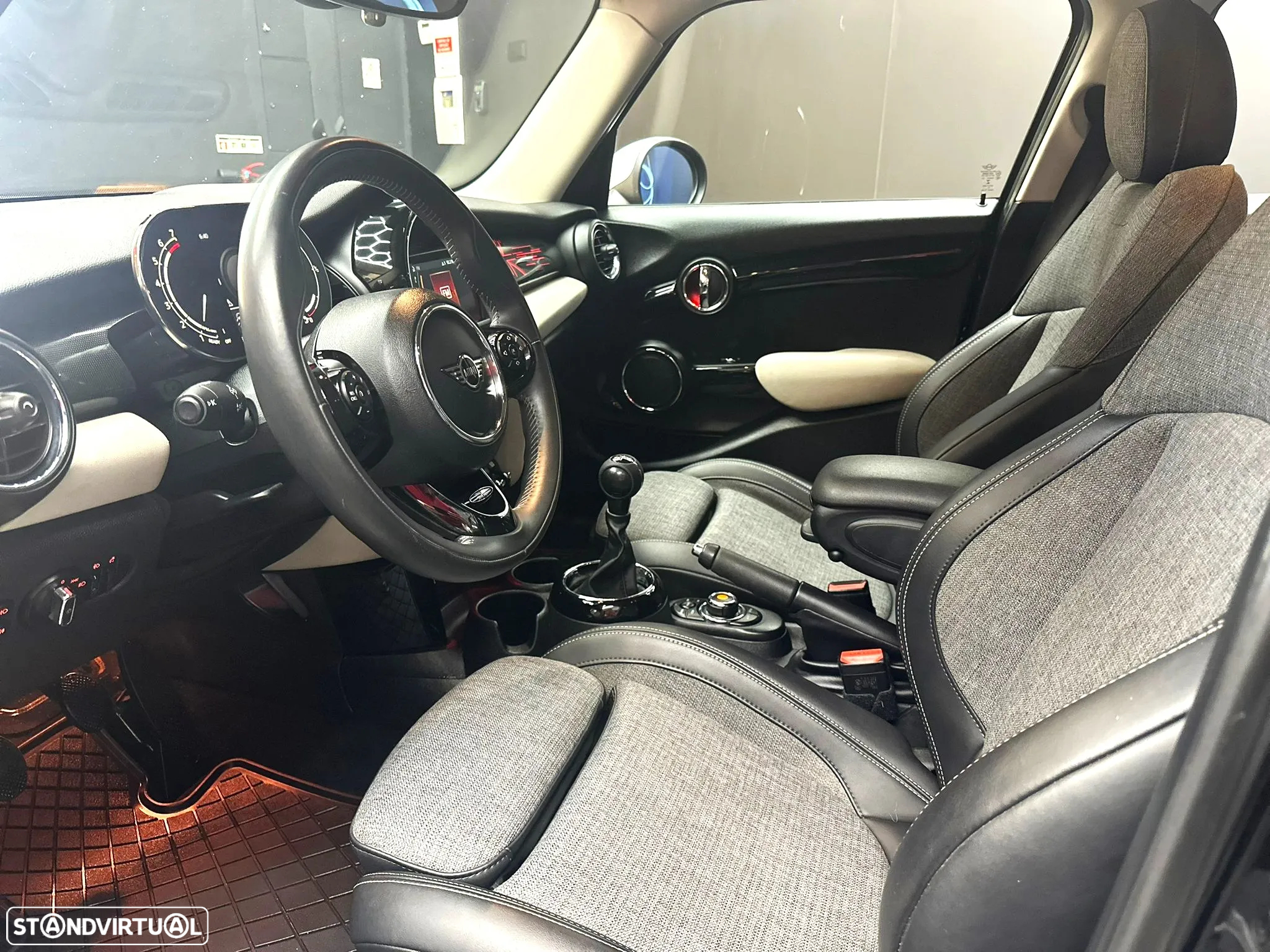 MINI 5 Portas Cooper - 19