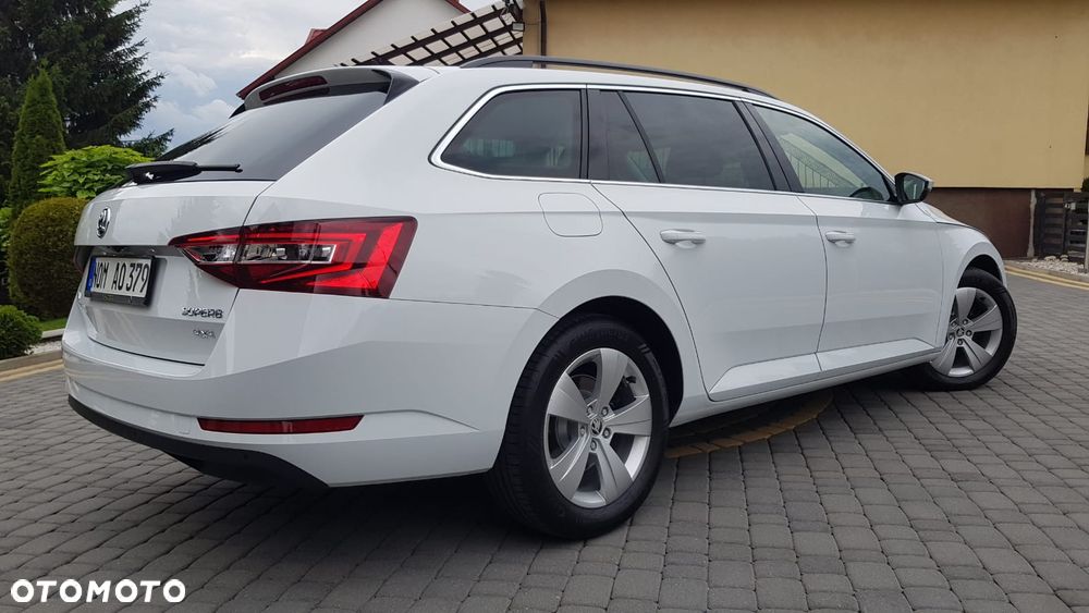 Skoda Superb 2.0 TDI 4x4 DSG Ambition - 9