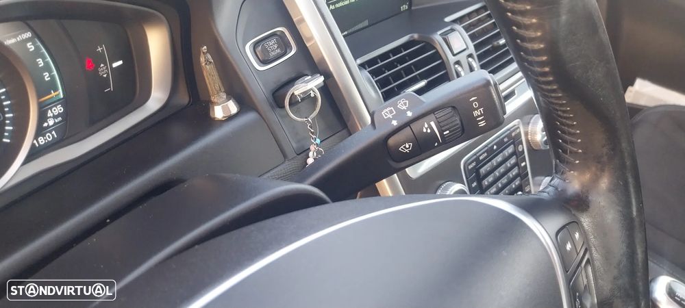 Volvo XC 60 2.0 D4 Momentum - 16