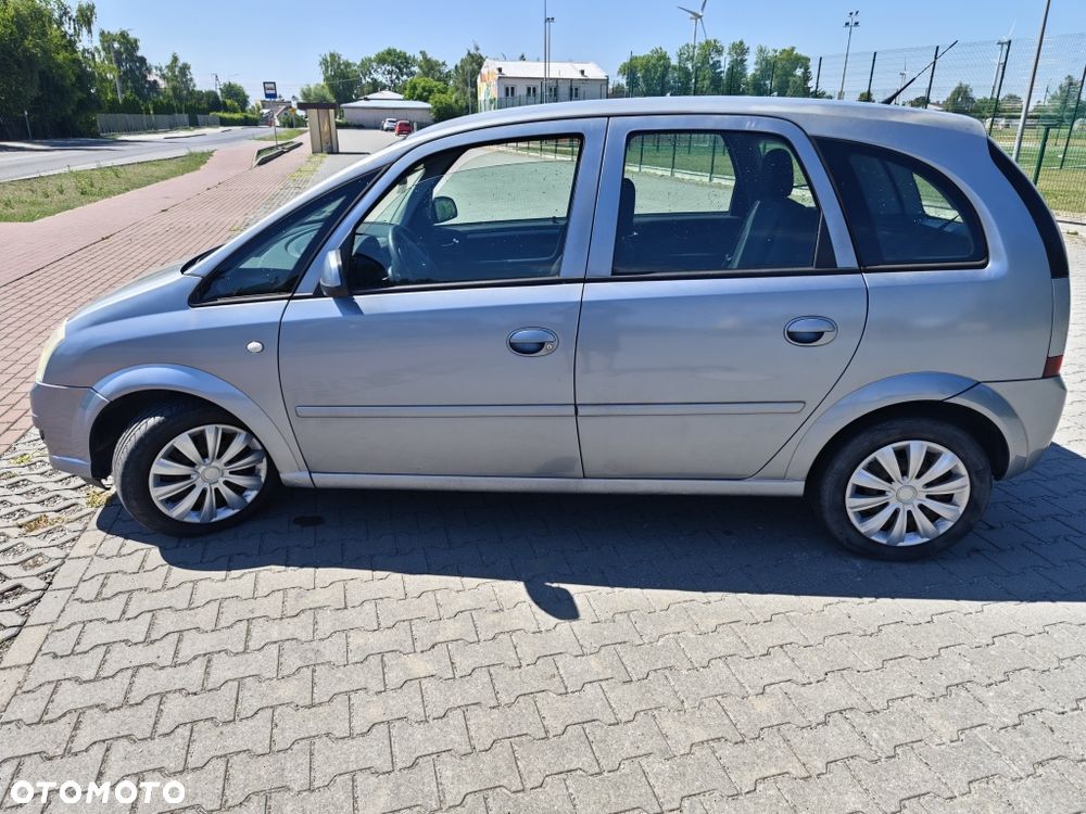 Opel Meriva - 8