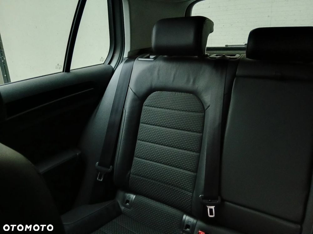 Volkswagen Golf 1.4 TSI BMT Highline DSG - 9