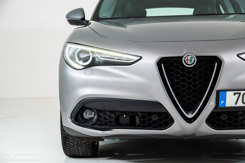 Alfa Romeo Stelvio 2.2 D Super AT8 Q4 - 12