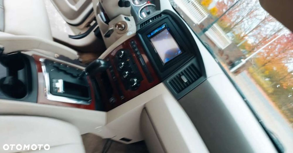 Jeep Grand Cherokee - 35