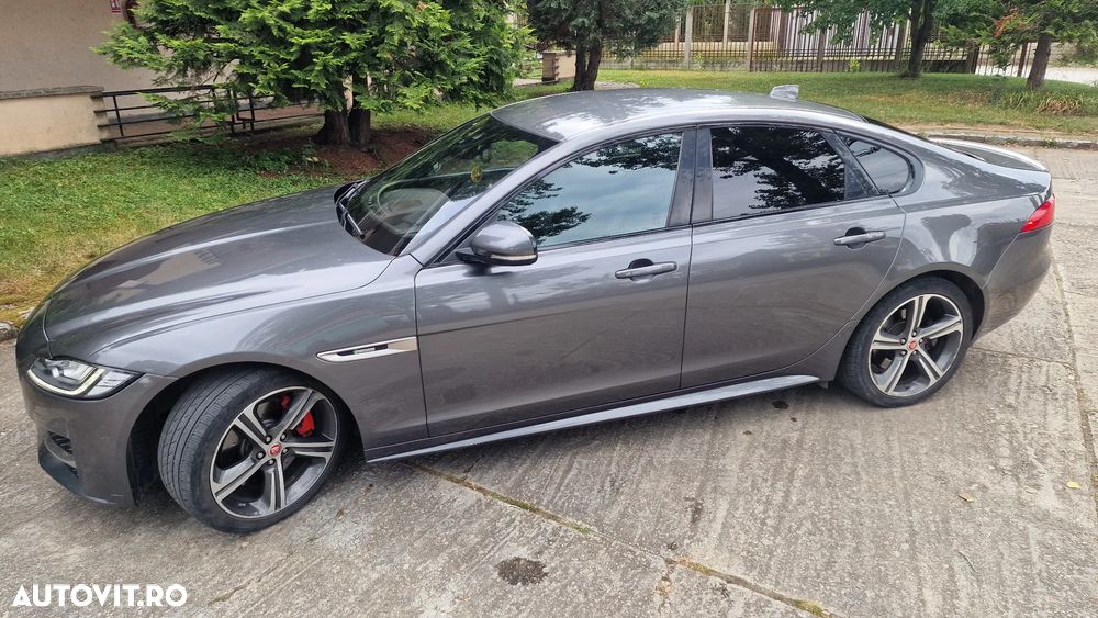 Jaguar XF - 17