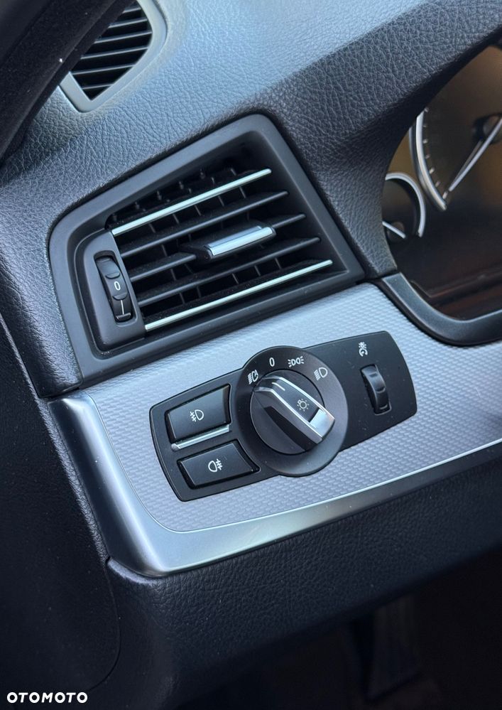 BMW Seria 5 525d xDrive - 19