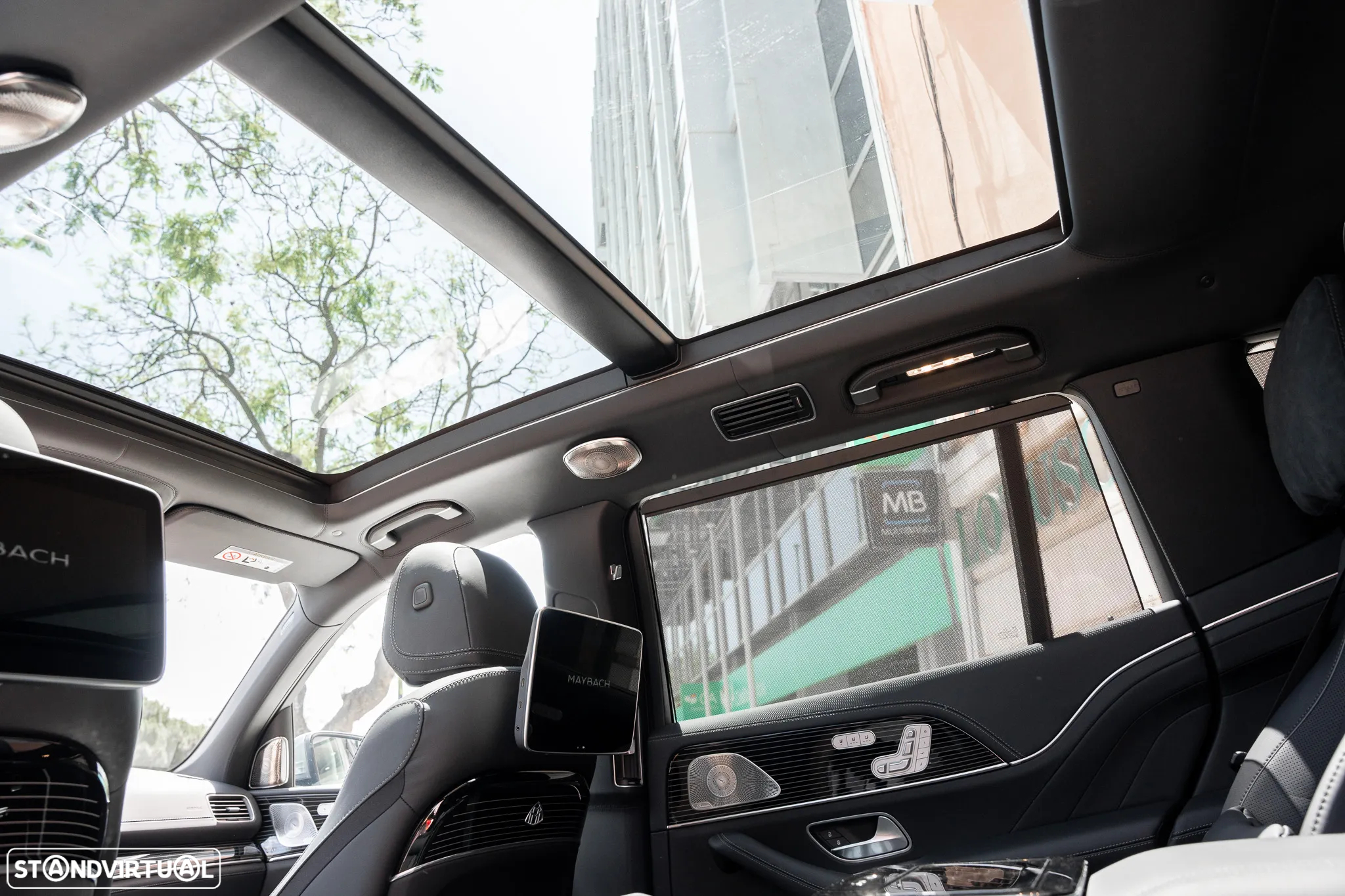 Mercedes-Benz GLS 600 Maybach 4Matic - 22