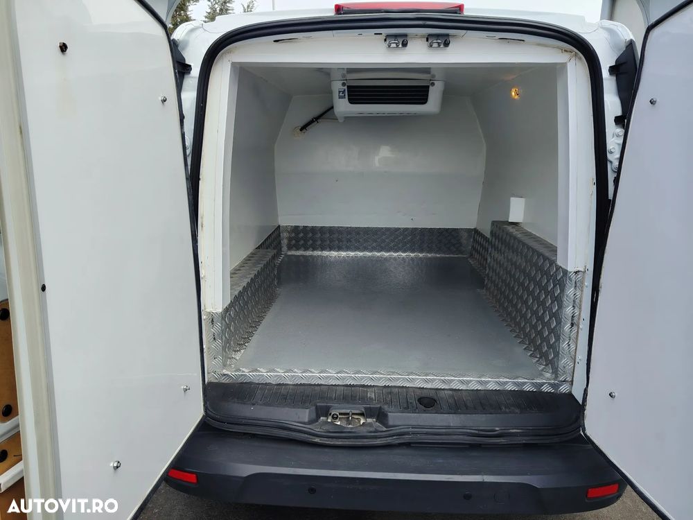 Ford Transit Connect Maxi - 8