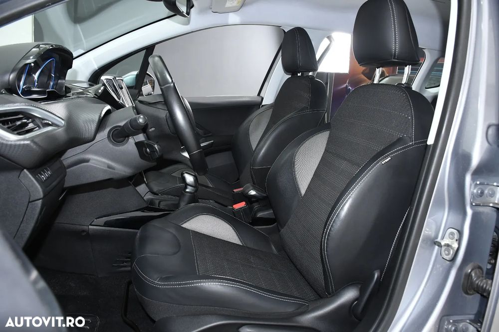 Peugeot 2008 PureTech 110 Stop&Start Allure - 10