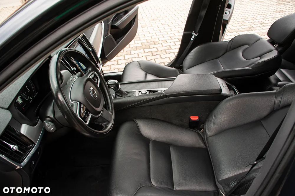 Volvo V90 D4 Geartronic - 24