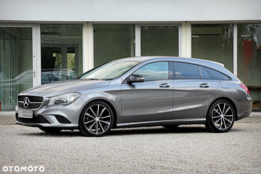 Mercedes-Benz CLA 180 Urban - 4