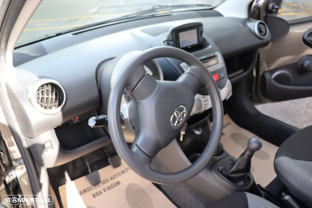 Toyota Aygo Connect - 6