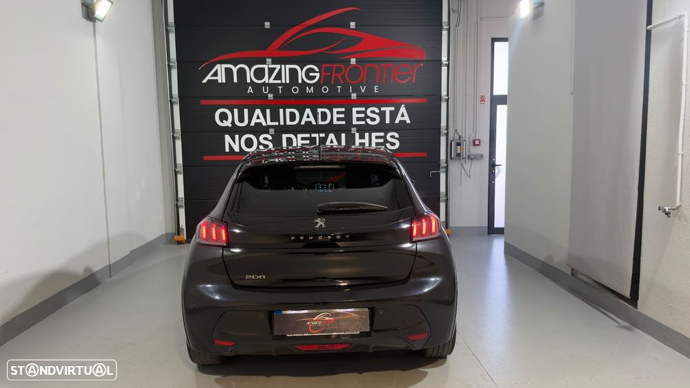 Peugeot e-208 Allure - 7