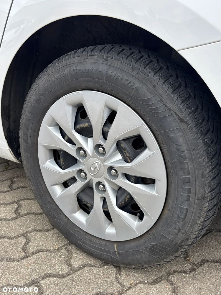 Hyundai i30 1.6 D Classic + - 36