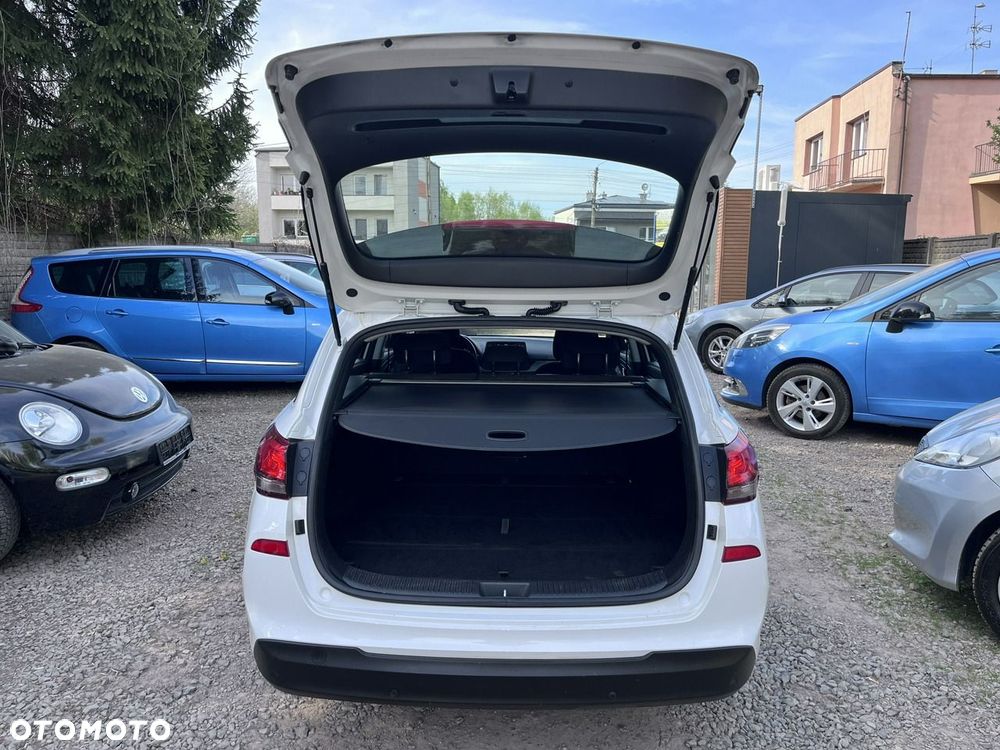 Hyundai i30 - 25