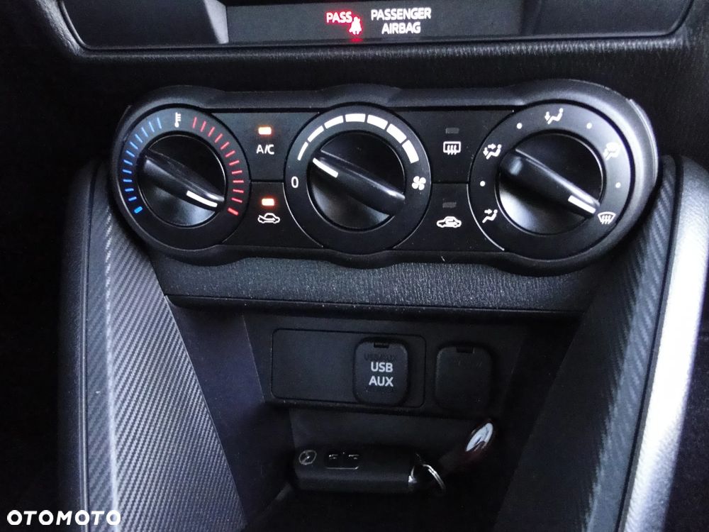 Mazda 2 SKYACTIV-G 75 Exclusive-Line - 24