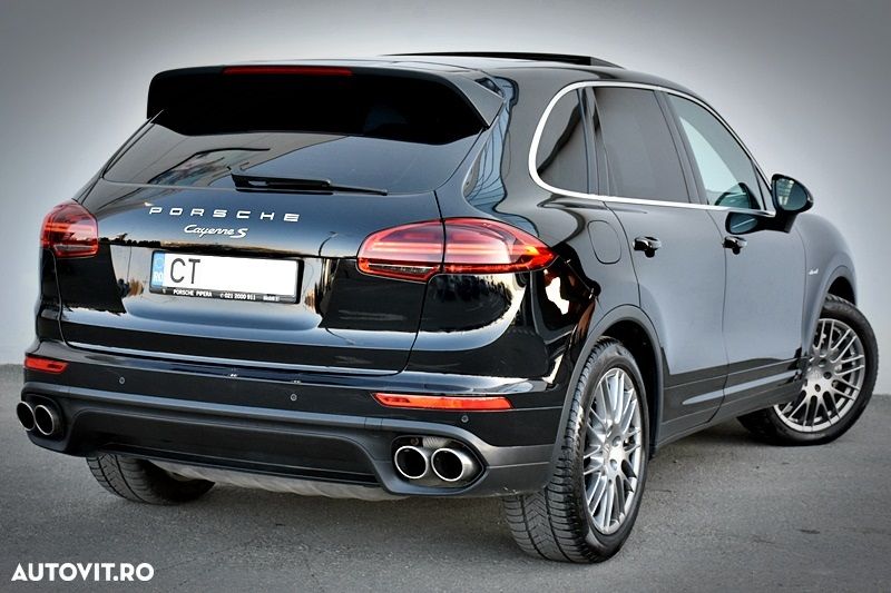 Porsche Cayenne S Tiptronic S - 10