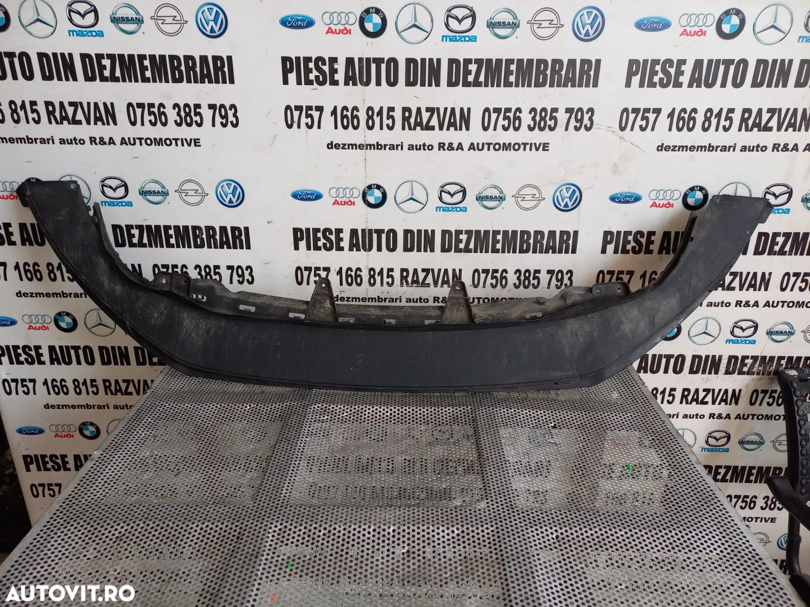 Spoiler Fusta Buza Bara Fata Vw Golf 6 VI Hatchback Cod 5KA - Dezmembrez Arad - 2