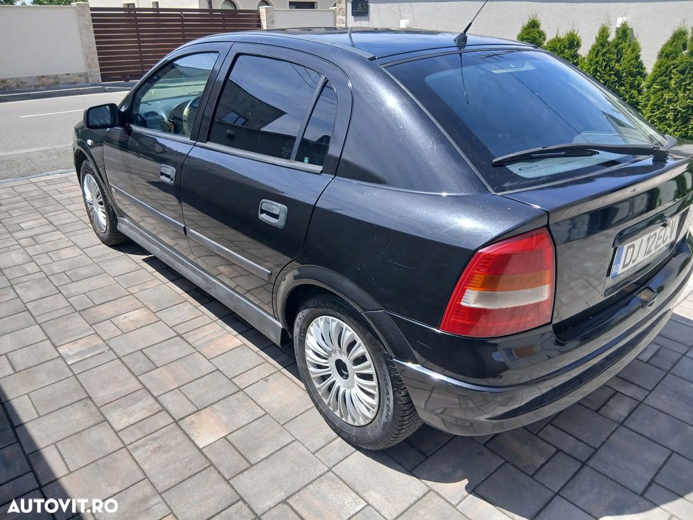 Opel Astra 1.6 - 4