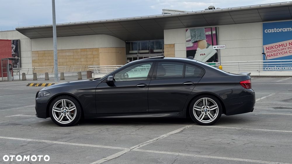 BMW Seria 5 550i - 4