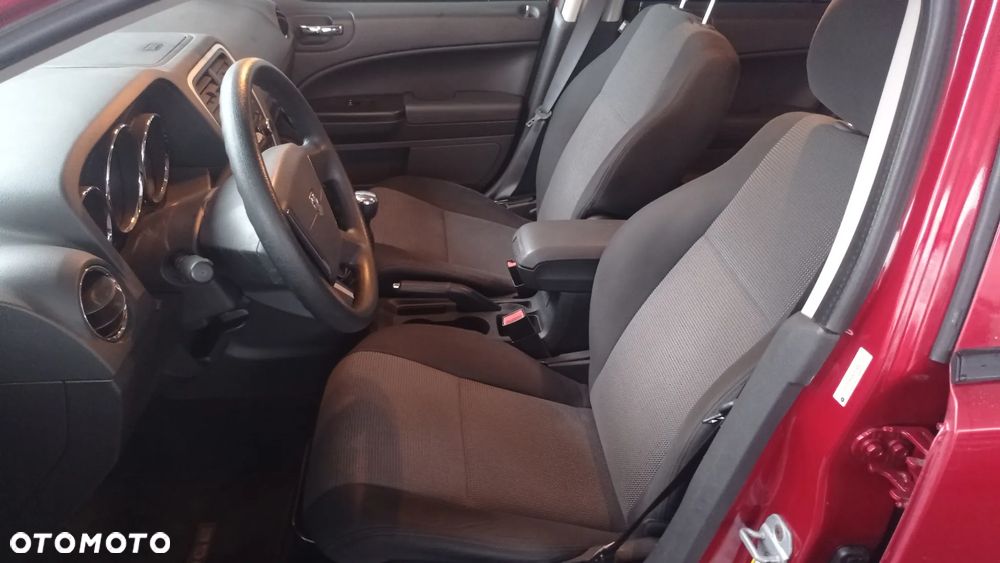 Dodge Caliber 2.0 SXT - 33