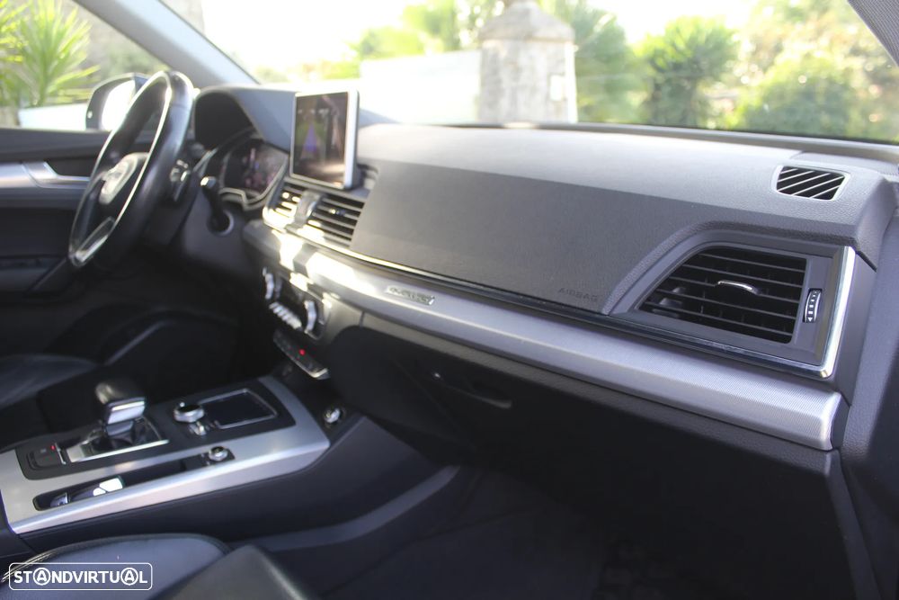 Audi Q5 2.0 TDI quattro Design S-tronic - 26