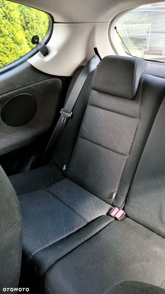 Peugeot 207 - 14