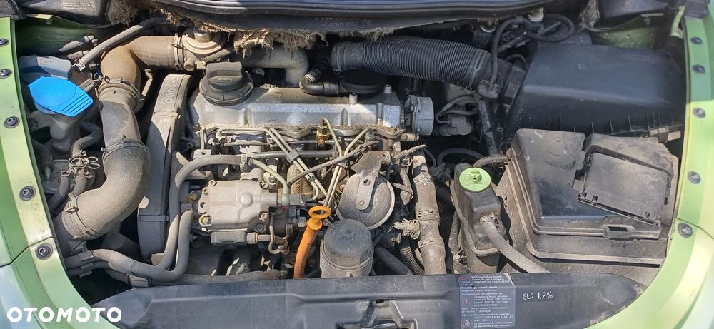 Volkswagen New Beetle - 4