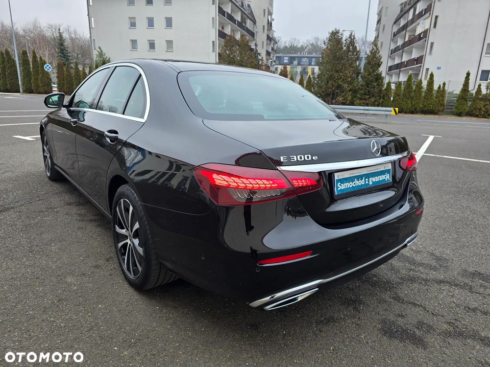 Mercedes-Benz Klasa E 300 Business Edition - 6
