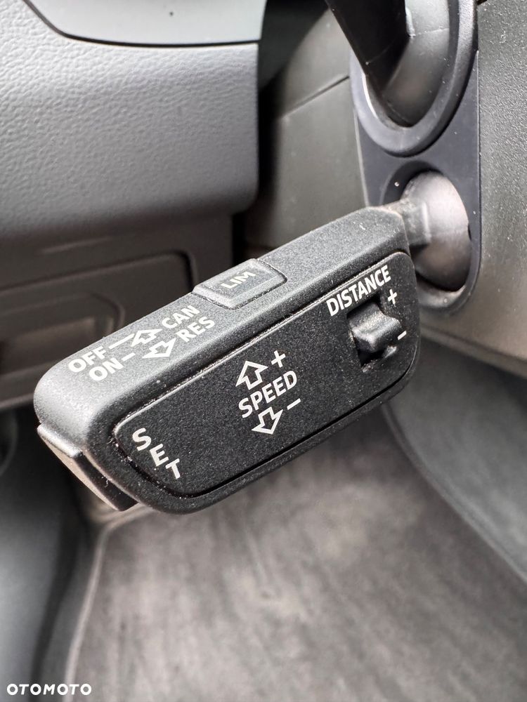 Audi A6 Avant 40 TDI S tronic - 27