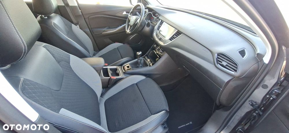 Opel Grandland X 1.2 Start/Stop Design Line - 8