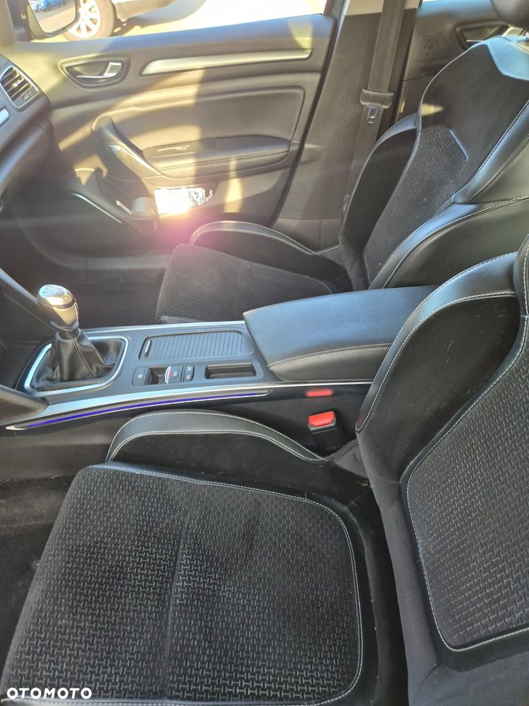 Renault Megane 1.5 Blue dCi Intens - 2
