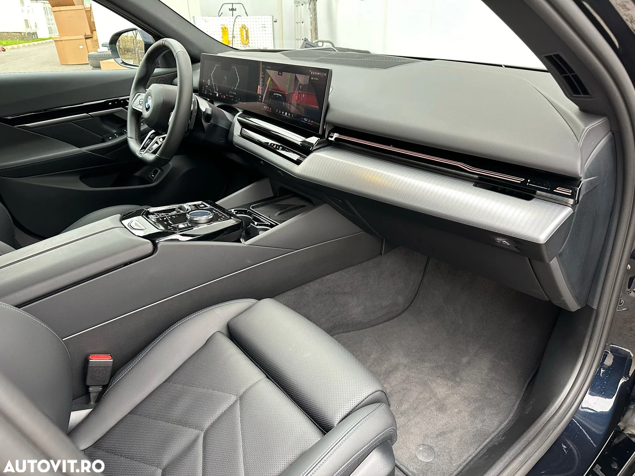 BMW Seria 5 520i Aut. - 11