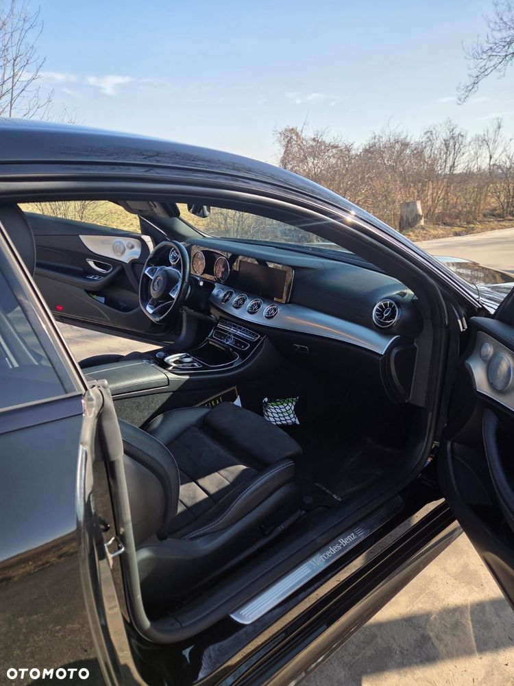 Mercedes-Benz Klasa E 400 4-Matic 9G-TRONIC - 5