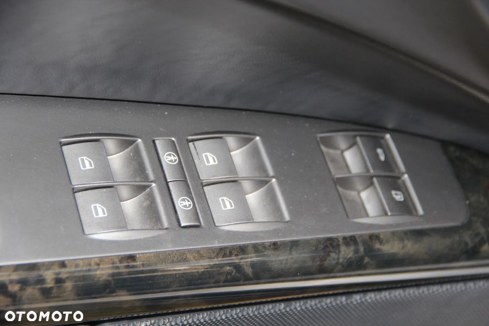 Volkswagen Phaeton 3.0 V6 TDI DPF 4Mot (5os) - 33