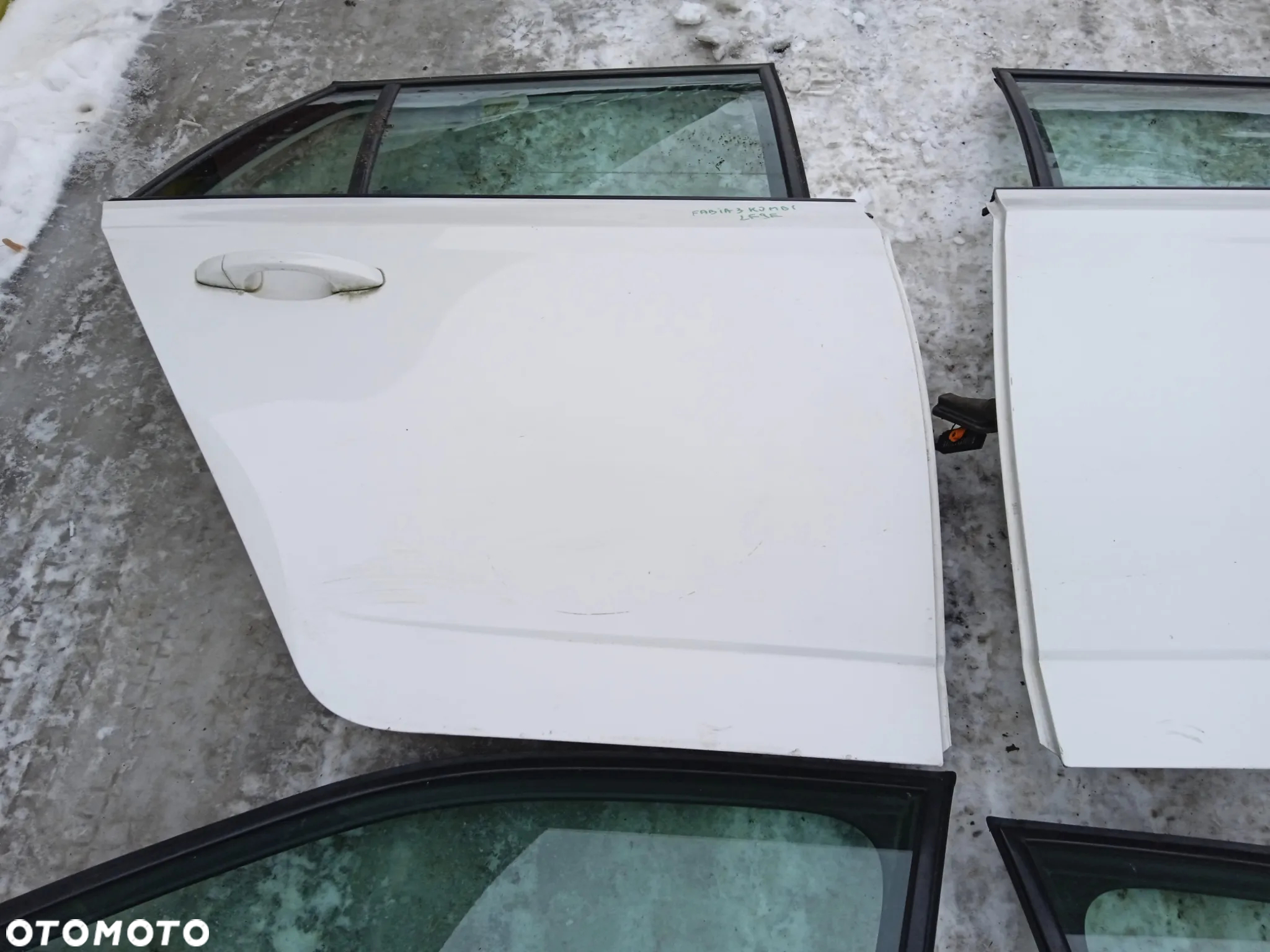 DRZWI TYLNE PRAWE SKODA FABIA III KOMBI KOD KOLORU LF9E - 3