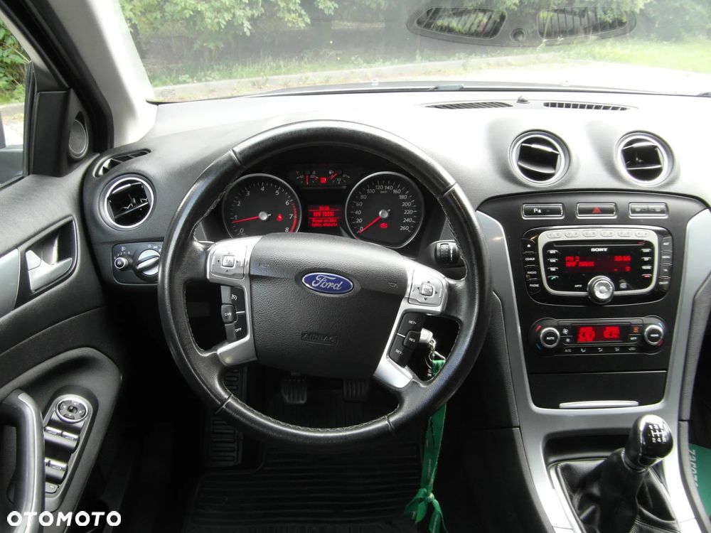 Ford Mondeo 2.0 Trend - 21