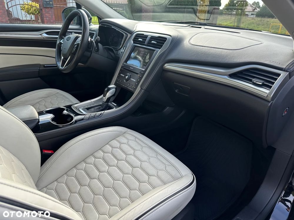 Ford Mondeo - 11