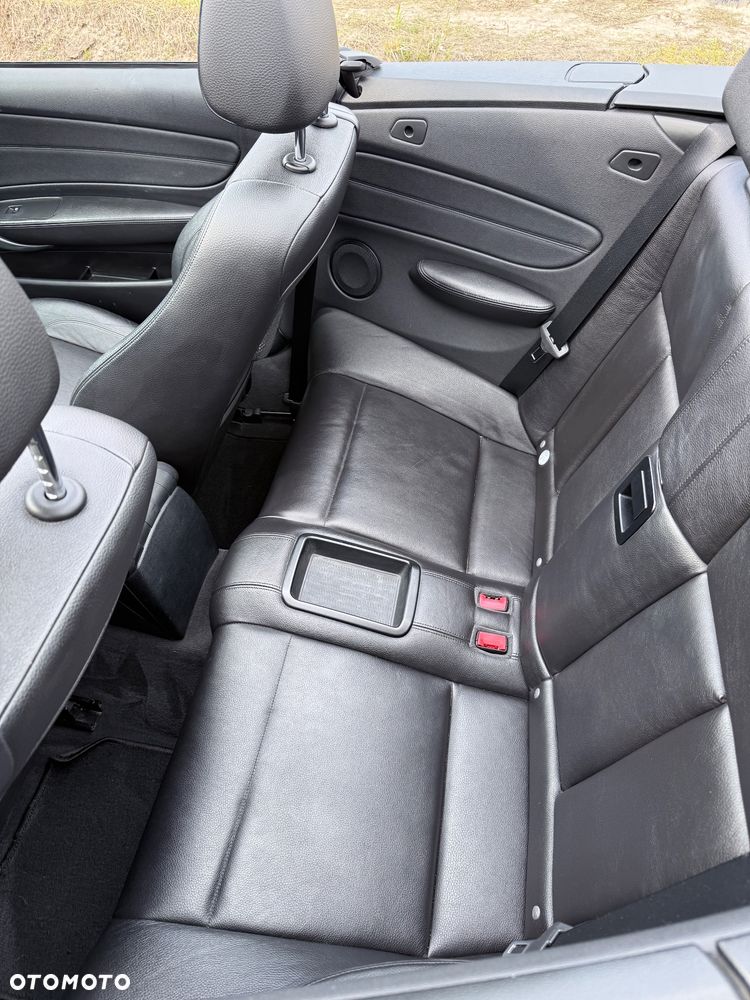 BMW Seria 1 118d DPF - 26