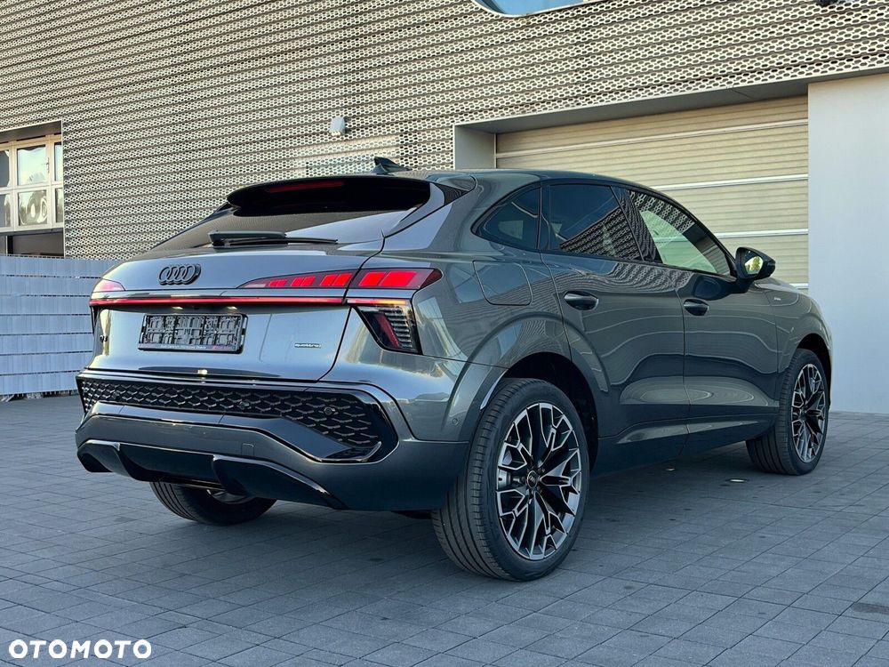 Audi Q3 Sportback - 4