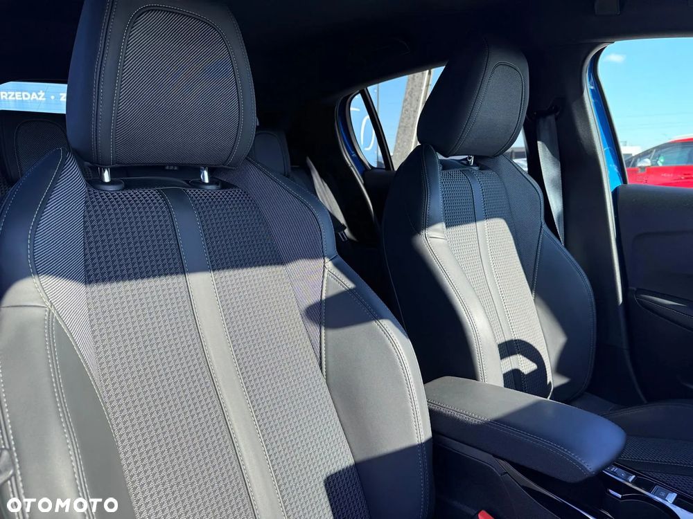 Peugeot 208 1.2 PureTech GT S&S EAT8 - 18