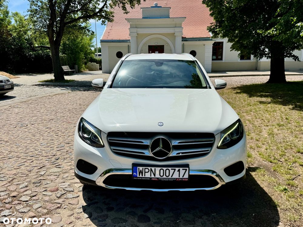 Mercedes-Benz GLC - 13