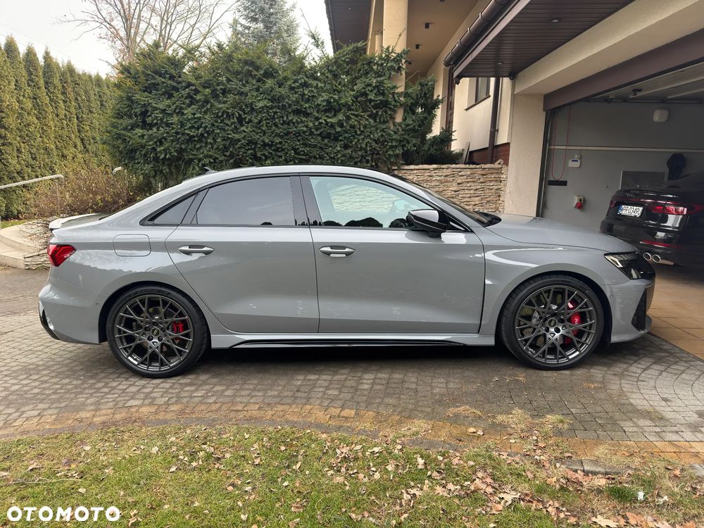 Audi RS3 Sportback - 1