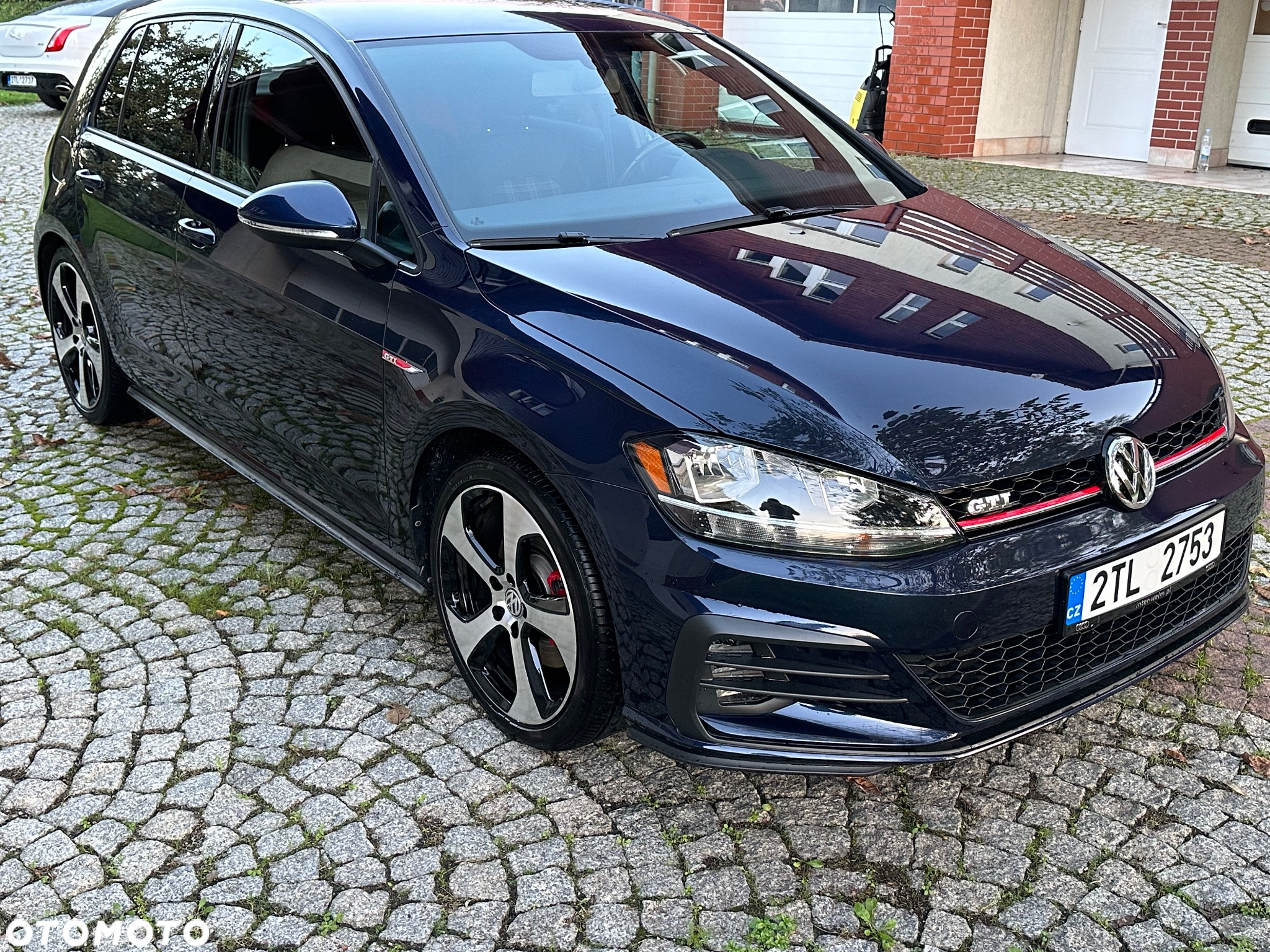 Volkswagen Golf 2.0 TSI OPF DSG GTI - 3