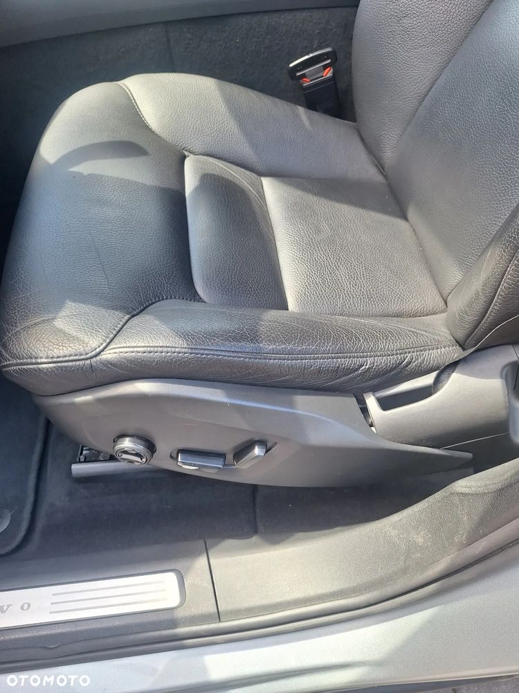 Volvo XC 60 T6 AWD Geartronic Momentum Pro - 8