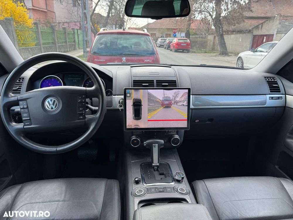 Volkswagen Touareg - 21