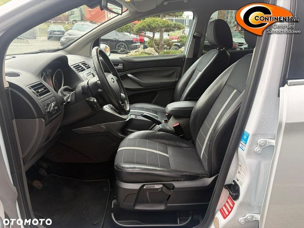Ford Kuga - 10