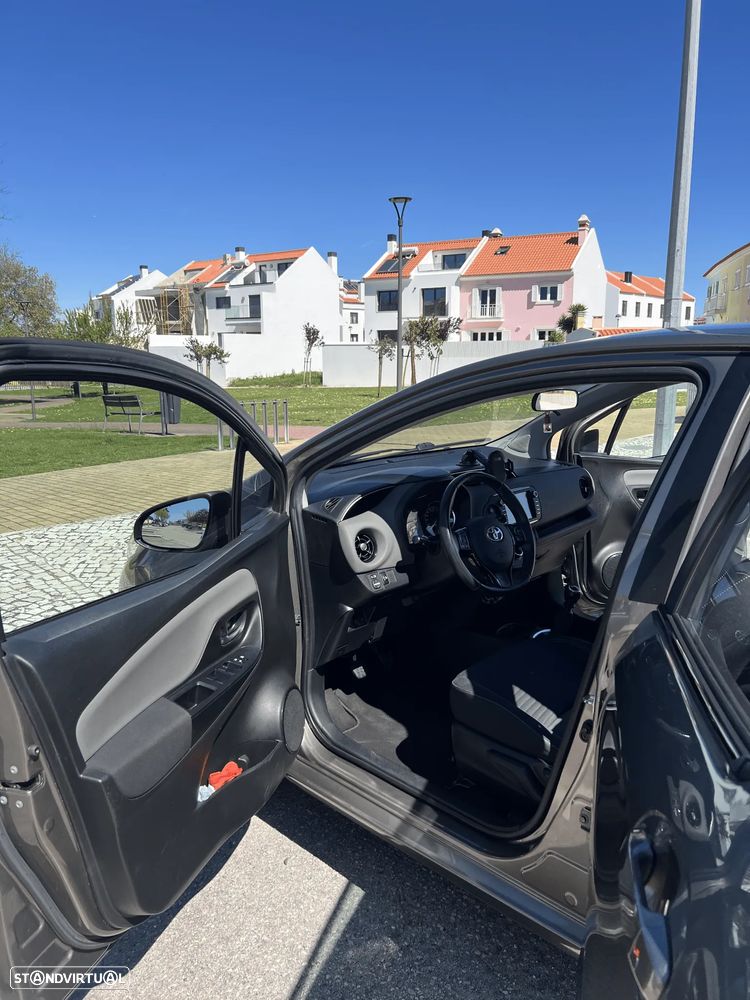 Toyota Yaris - 11