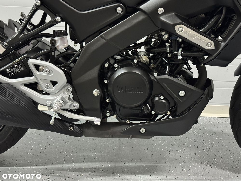 Yamaha MT - 8