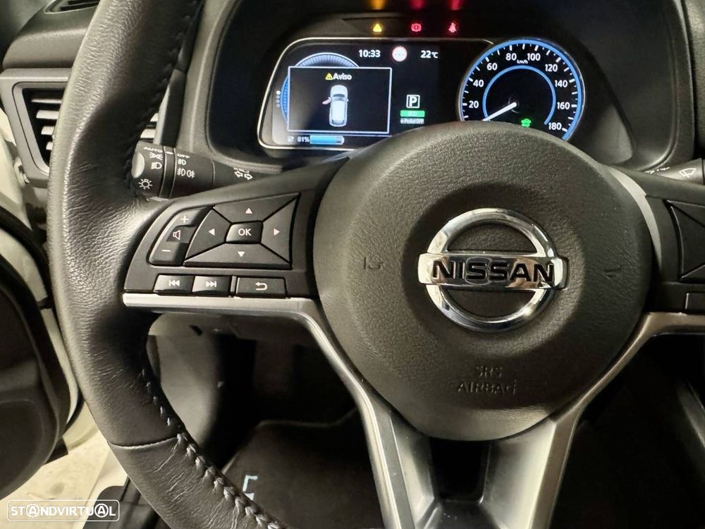 Nissan Leaf N-Connecta - 11