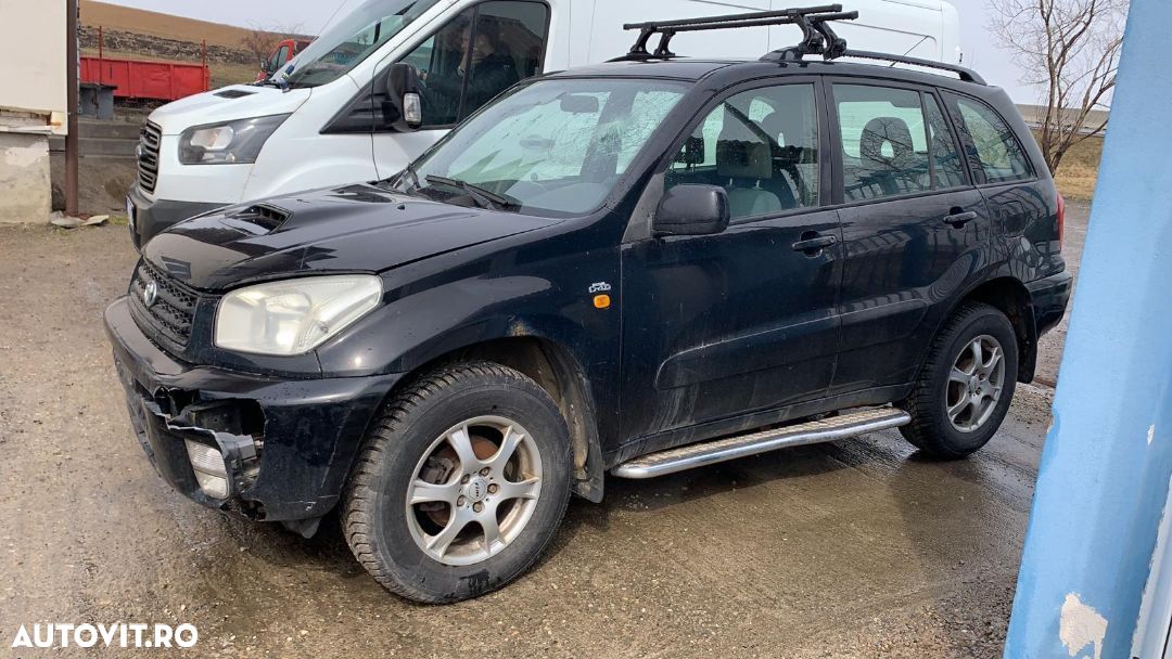 Dezmembrez piese Toyota Rav 4 - 1